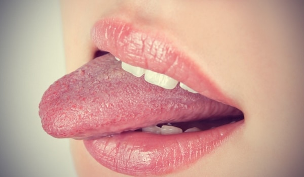 Comment bien nettoyer sa langue ?